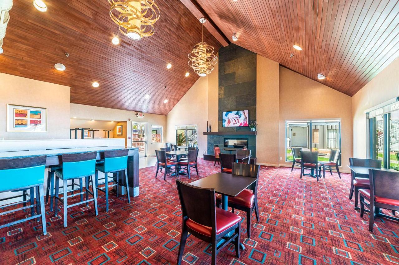 Apartment Metro Phx Queen Sleeps 4 Heated Pool Phoenix