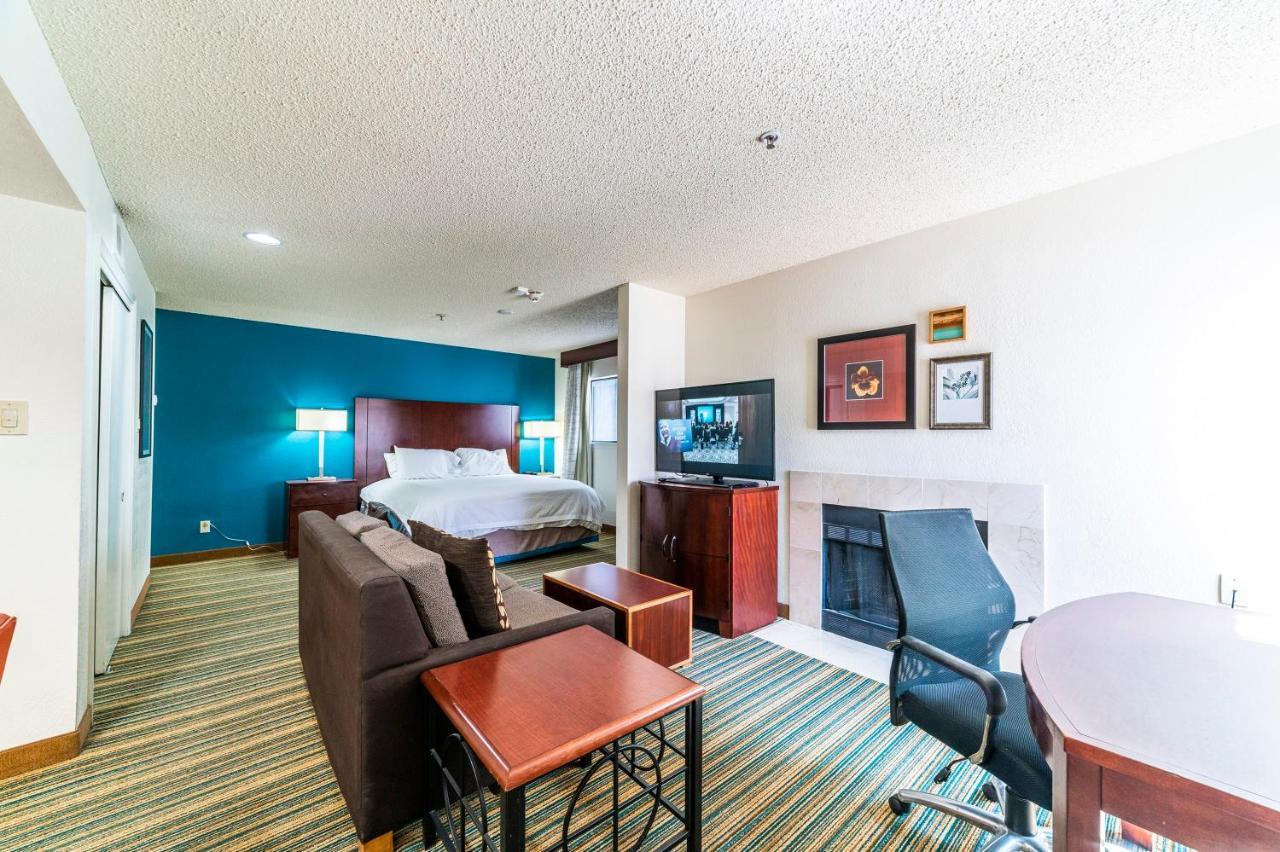 Metro Phx Queen Sleeps 4 Heated Pool Apartment