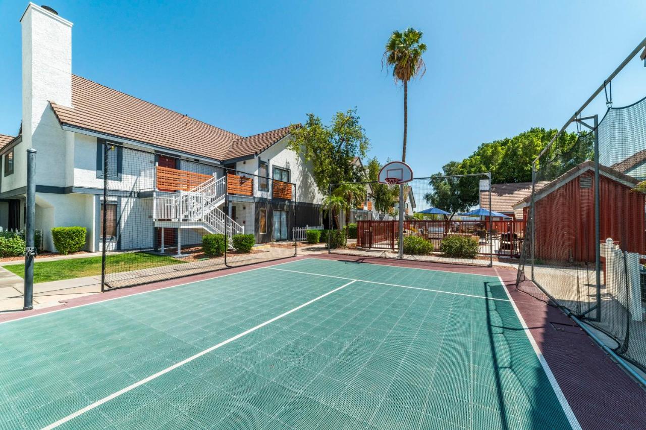 Appartamento Metro Phx Queen Sleeps 4 Heated Pool